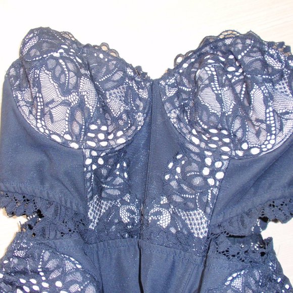Gorgeous Corset Lingerie Nude & Black Lace - NWT - Picture 7 of 16